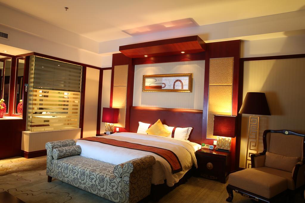Grand Soluxe Hotel דון חואנג מראה חיצוני תמונה