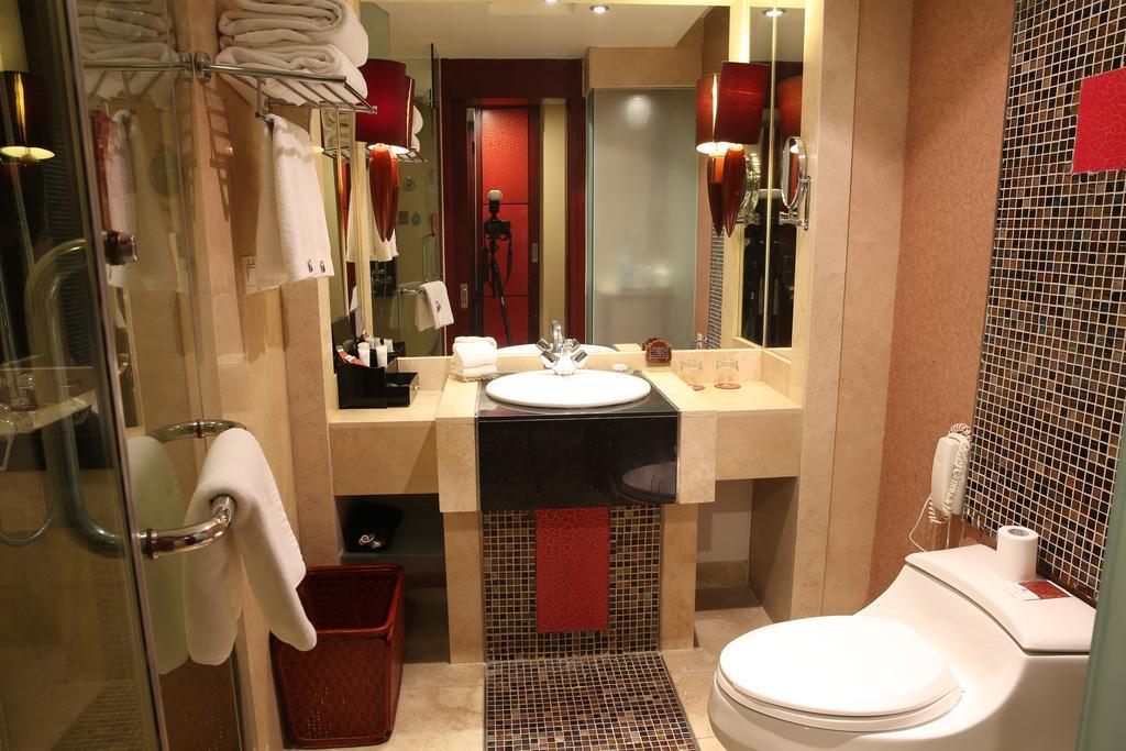 Grand Soluxe Hotel דון חואנג מראה חיצוני תמונה